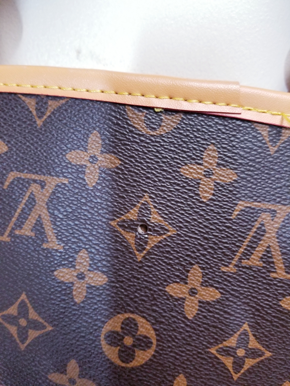 Louis Vuitton Monogram Garment Bag in Brown with Tan Trim - Picture 6 of 12